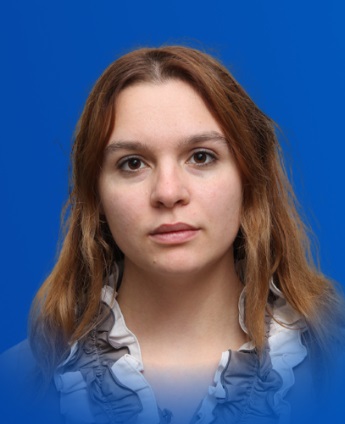 Дора Стойнова